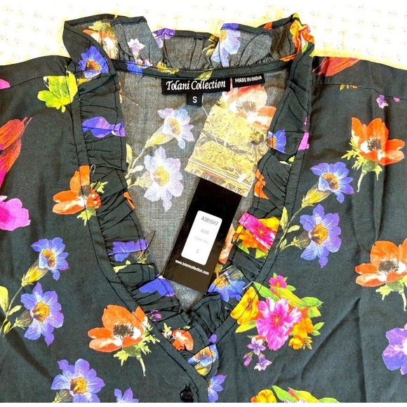 NWT Tolani Collection Cleo Top Black Floral Long Sleeve Ruffle Neck Size Small - Picture 3 of 8
